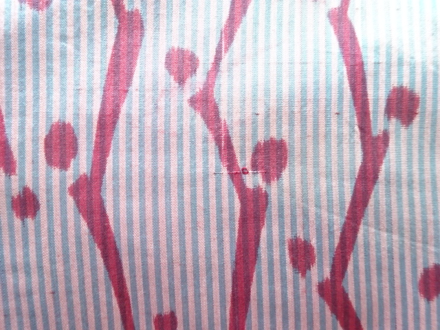 JAPANESE KIMONO / ANTIQUE ABSTRACT PATTERN WOVEN MEISENHITOE KIMONO